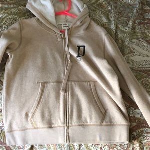 V S sweatshirt large